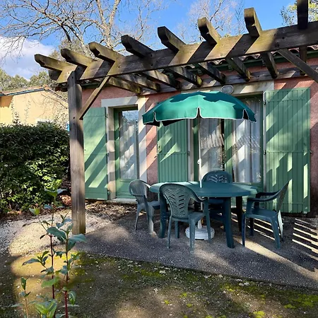 Maison Dans Village Avec Piscine Gaujac (Gard)