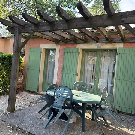 빌라 Maison Climatisee Avec Piscine Pres Uzes Et Du Pont Du Gard *